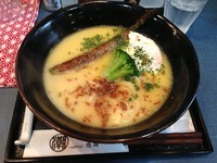 「白 鶏白湯そば 840」@麺巧 潮の写真