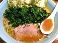 「ラーメン（大）＋ほうれん草＋半ライス」@家系ラーメン 桂家の写真