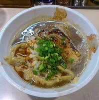 「海老香る らーめん煮干・700円」@麺 虎テツの写真