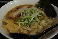 「濃厚とりにぼし（大盛）」@自家製麺ほうきぼし 神田店の写真