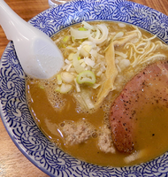 「濃厚煮干し（燈郎×豚星。コラボ。800円）」@ラーメン燈郎の写真