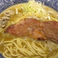 「濃厚煮干しそば（燈郎×豚星。）800円」@ラーメン燈郎の写真