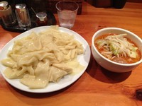 「煮蛋麺 平麺」@中華そば すずらんの写真