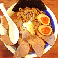 「飛優雅+味付玉子」@らーめん和屋の写真