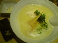 「鶏白湯ＳＯＢＡ（並）＋ガーリックバター ＆たまごかけ御飯」@銀座 篝の写真