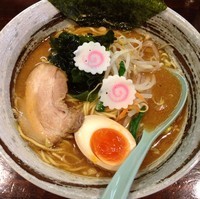 「豚骨魚介ラーメン（￥650）」@丸ちゃんらーめんの写真
