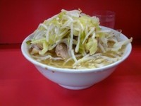「ぶた入りラーメン　７００円　ヤサイニンニク」@ラーメン二郎 三田本店の写真