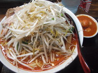 「辛味噌ラーメン大盛、ライス、チンピラ玉子」@味噌麺処 花道庵の写真