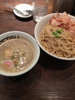 「梅鰹つけめん+味玉+大盛り」@つけめんTETSU 壱の木戸 水戸店の写真