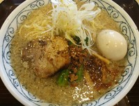 「魚介しおらーめん＋煮玉子」@らーめん獅童Ø 稔台店の写真