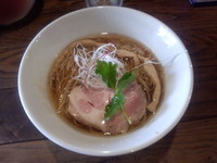 「醤油ラーメン」@新宿 モモンガの写真