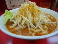 「カレーラーメン(ニンニク少し)750円」@豚ラーメン 蕨店の写真