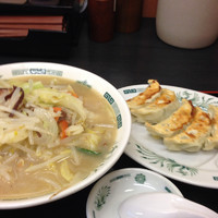 「野菜たっぷりタンメン餃子セット」@日高屋 錦糸町北口店の写真