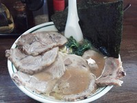 「チャーシュー麺　海苔マシ（８４０円＋１１０円）」@横浜家の写真