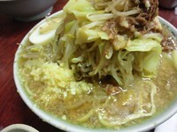 「らーめん（全マシ）」@ラーメン富士丸 神谷本店の写真
