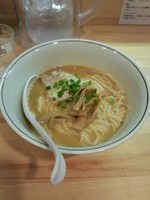 「鶏魚介ラーメン（醤油）」@麺屋 彩香の写真