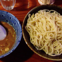 「濃厚豚骨つけ麺」@あご煮干 まるとんの写真