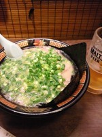 「ラーメン、チャーシュー、海苔、ネギ、生ビール、替え玉」@一蘭 川崎店の写真