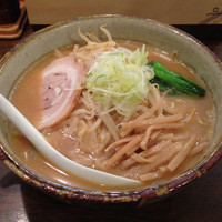 「味噌ラーメン」@ラーメン食堂 粋な一生の写真
