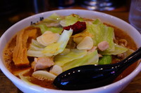 「岐阜スタミナラーメン大盛（ラーメン雑炊無料）」@麺屋 白神 東京池袋店の写真