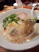 「鶏豚ソバ750円＋セット（温玉ごはん）40円」@博多一風堂 上野広小路店の写真