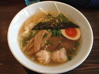 「【限定】カムイシオユエビワンタンメン 780」@麺や 蒼 AOIの写真