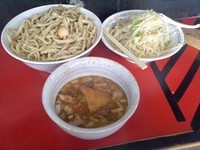 「大たまつけ麺、６５０、野菜マシマシ」@蓮爾 登戸店の写真