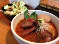 「【期間限定】春光1050円＋キャベこっこ100円味玉100円」@○麺堂の写真