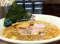 「煮干しラーメン」@煮干しらーめん 玉五郎 東京新宿店の写真