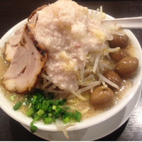 「豚玉みちるめん(ぶったま) 880円」@ガツ盛りラーメンみちる屋 南流山店の写真