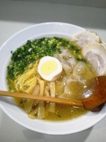 「醤油ワンタン麺700円」@再来軒の写真