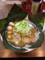「のり煮干しうずららーめん」@らーめん茂一の写真
