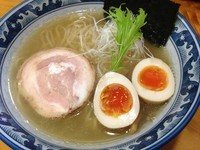 「塩＋たまご」@支那そば屋 わさらびの写真