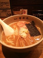 「らーめん　７５０円」@麺屋吉左右の写真