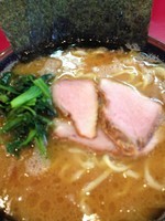 「ラーメン　並　ちょい薄め　６５０円　ライス５０円」@杉田家 千葉祐光店の写真