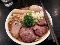 「濃厚中華そば大盛り＋特製」@BASSO ドリルマンの写真