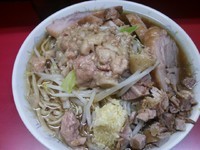 「小ぶた入り　ニンニクアブラ」@ラーメン二郎 上野毛店の写真