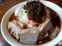 「特製辛マーラー麺+大盛」@麺 一直の写真