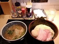「特製濃厚魚介つけ麺」@麺屋 一燈の写真