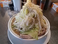 「ラーメン野菜マシニンニク」@らーめん大 本郷店の写真