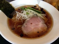 「潤彩鶏だし醤油ラーメン（６８０円）」@麺処 晨輝 shinkiの写真