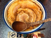 「落し蓋」@烈志笑魚油 麺香房 三くの写真