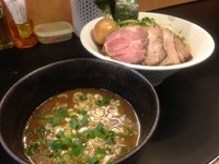 「特製つけ麺　中盛＋紅茶の味玉」@麺処 晨輝 shinkiの写真