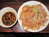 「肉盛りつけ麺並780円＋肉増し250円＋無料味玉」@魁 肉盛りつけ麺 六代目けいすけの写真