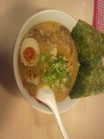 「雪花亭ラーメン　+　味玉」@旭川ラーメン 雪花亭 本店の写真