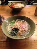 「潮薫醤油ラーメン」@麺劇場 玄瑛の写真