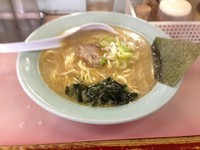 「ラーメン(中) 濃いめ、硬め  ¥580」@ラーメンショップ吉間家の写真