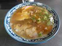 「中華そば」@紀乃國屋 ○中の写真