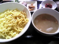 「つけ麺（辛味50円＋ランチ無料小ライス）」@つけ麺六の写真