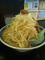 「雅狼麺700円＋大盛100円（ニンニク少なめ）」@雅狼の写真